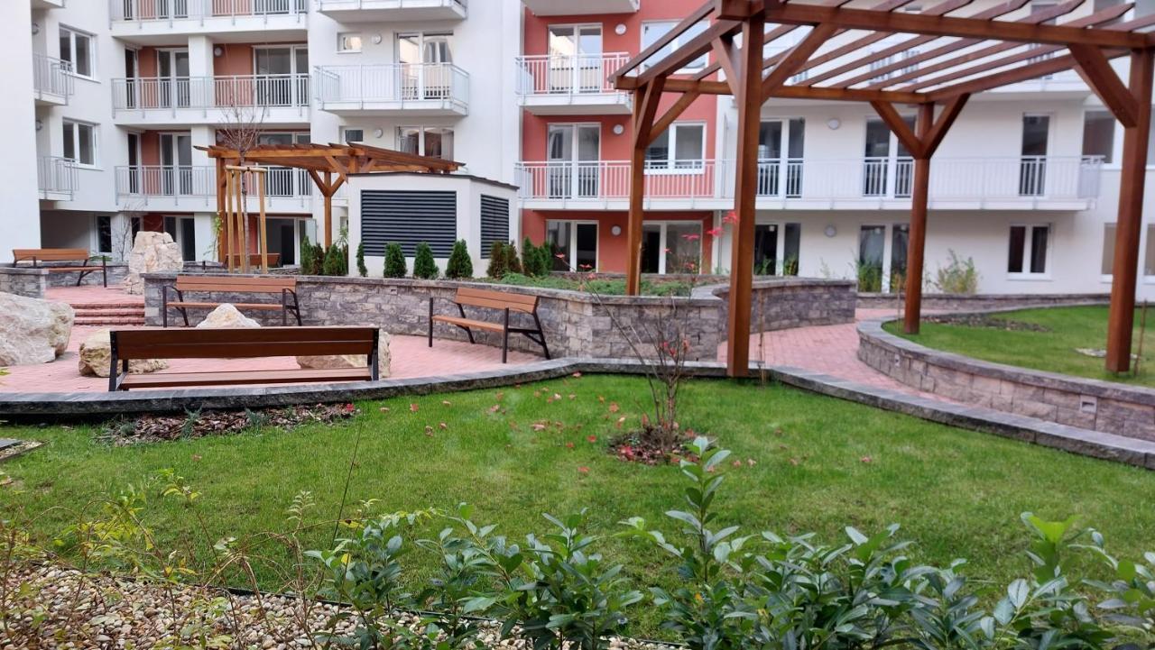 Ferienwohnung N&Z Apartman Close To The Downtown Budapest Exterior foto